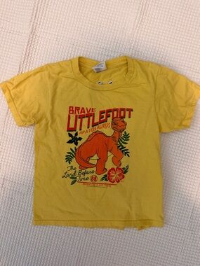 Littlefoot Brave Apatosaurus Graphic Kids Tee - Yellow